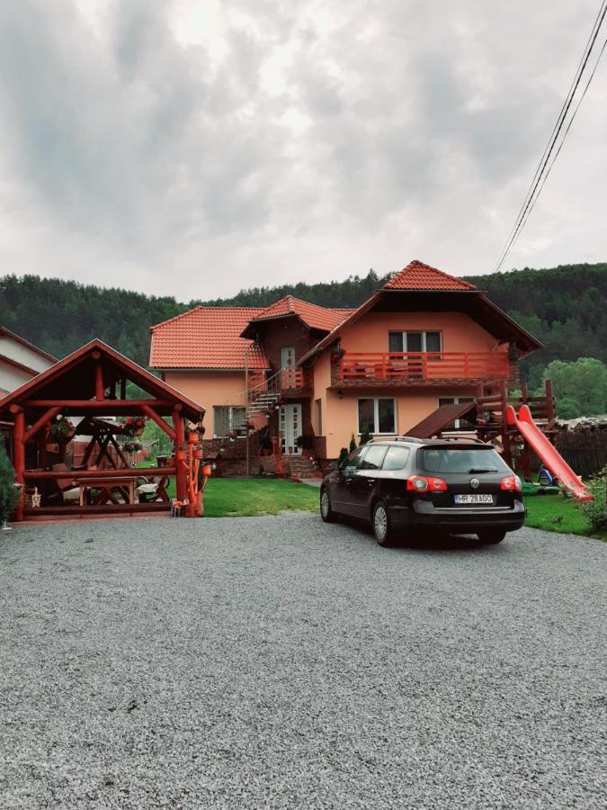 Casa De Oaspeti Cristian Praid Zimmer foto